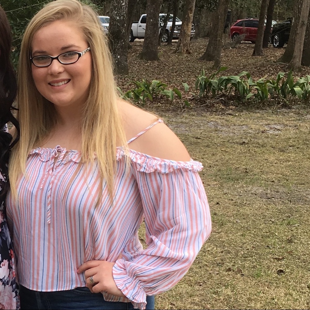 Top - Picture 2 of 2